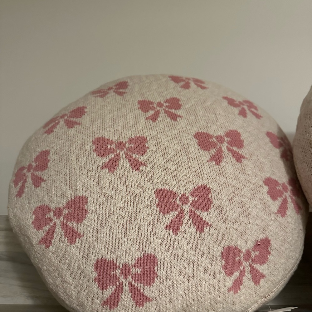 Pink Bow Round Pillows- Set of 2 - Picture 3 of 3